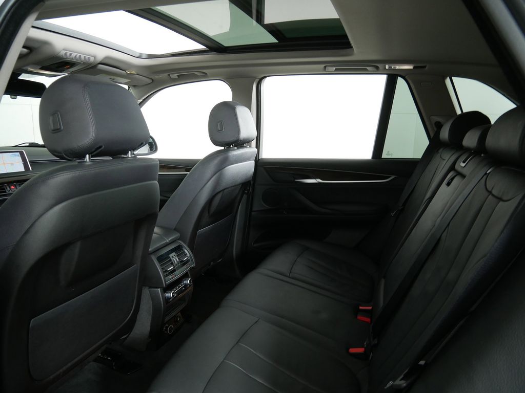 Thumbnail: 2015 BMW X5 - 28