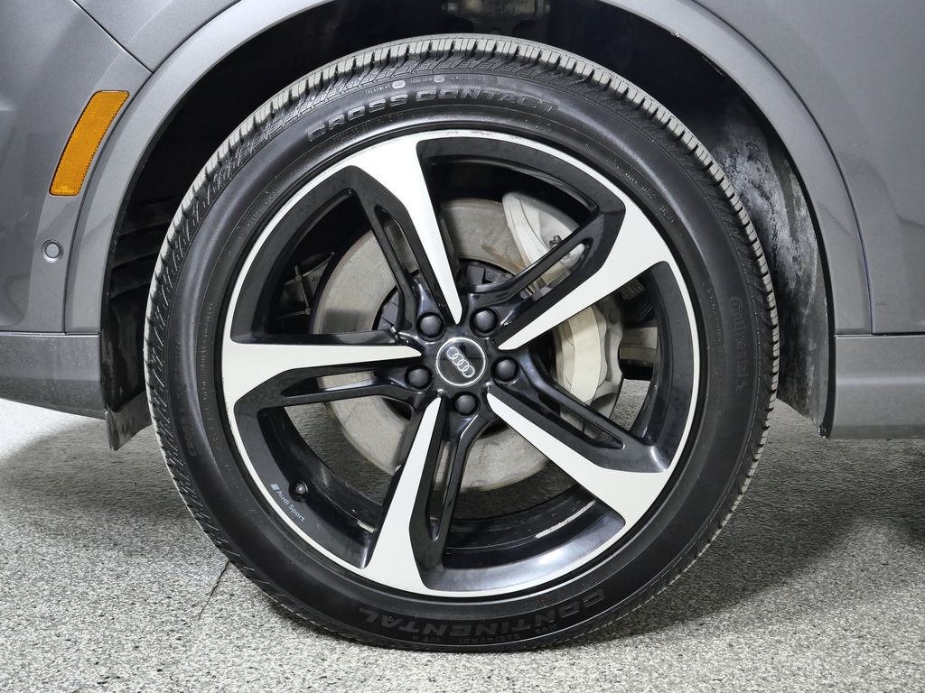 Thumbnail: 2019 Audi Q7 - 18