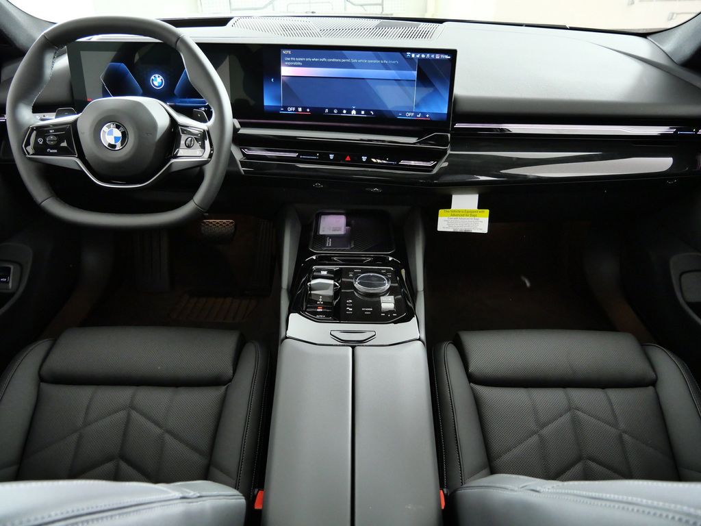Thumbnail: 2026 BMW 5 Series - 5