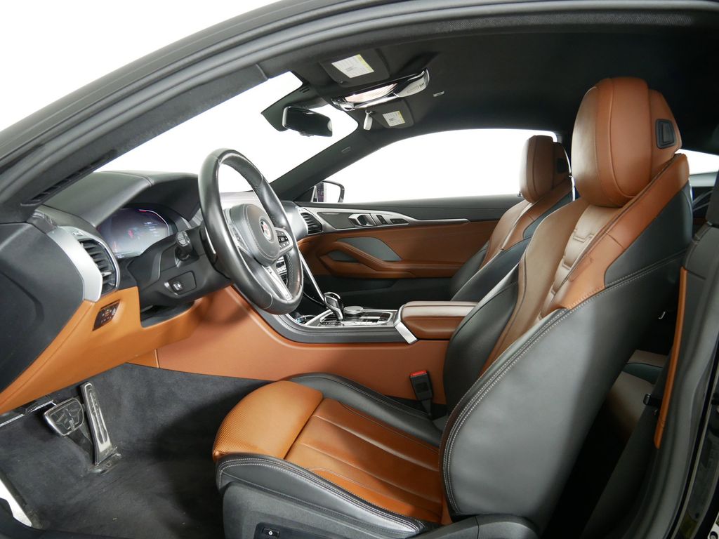 Thumbnail: 2022 BMW 8 Series - 30