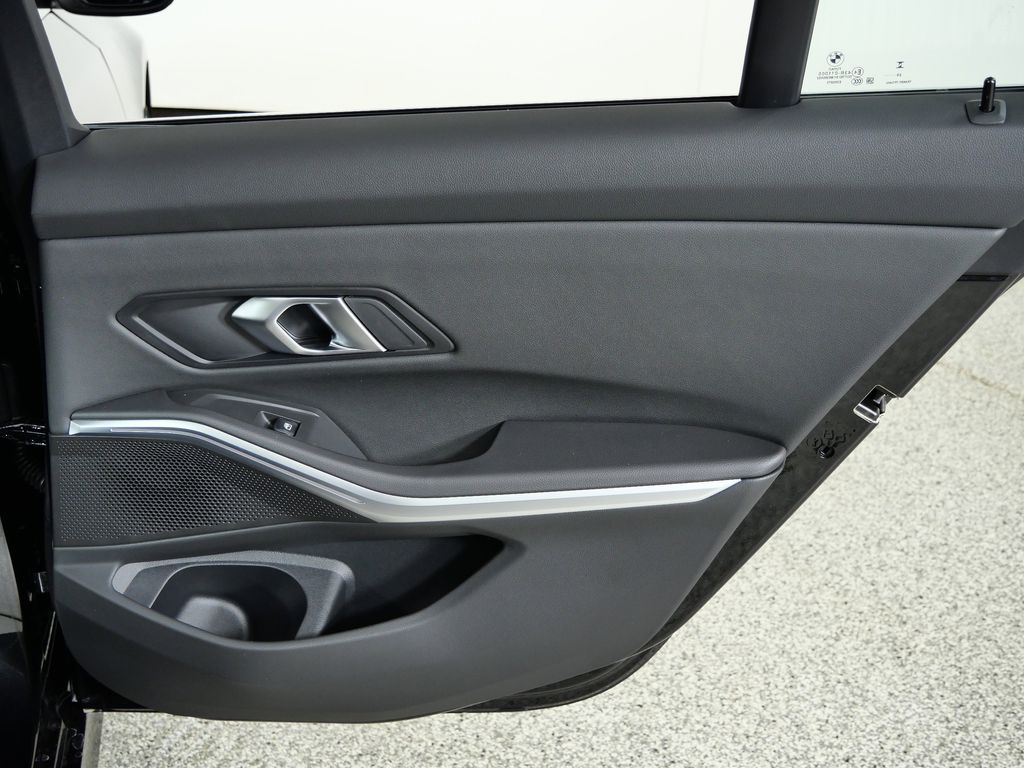 Thumbnail: 2026 BMW 3 Series - 24