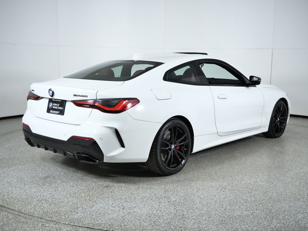 Thumbnail: 2021 BMW 4 Series - 10