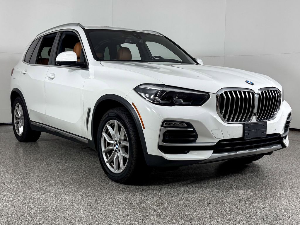Thumbnail: 2021 BMW X5 - 4