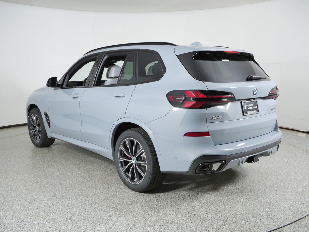 Thumbnail: 2026 BMW X5 - 14
