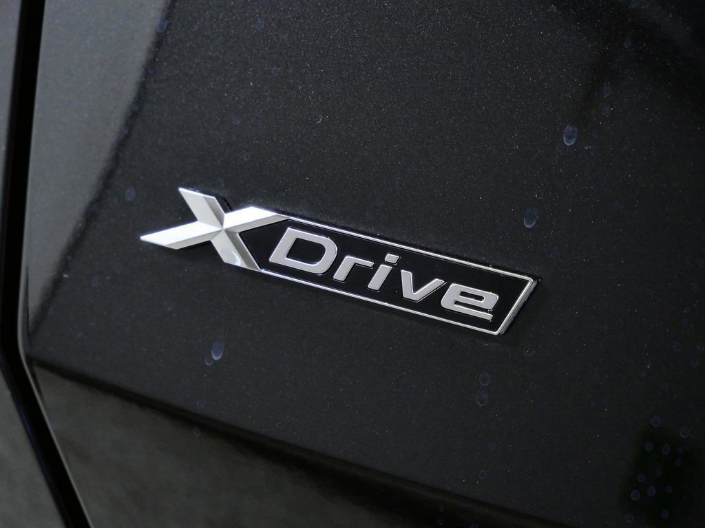 Thumbnail: 2026 BMW X3 - 15