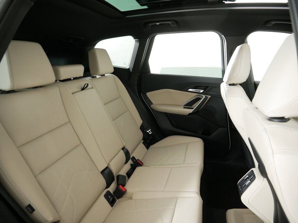 Thumbnail: 2025 BMW X1 - 26