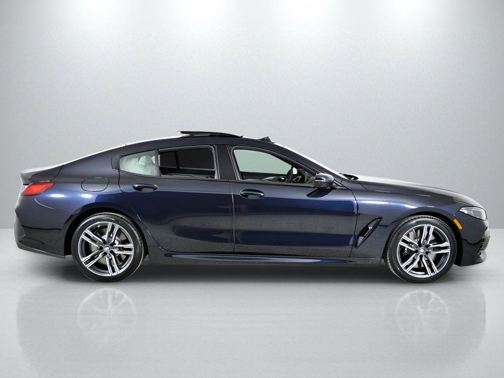 Thumbnail: 2026 BMW 8 Series - 9