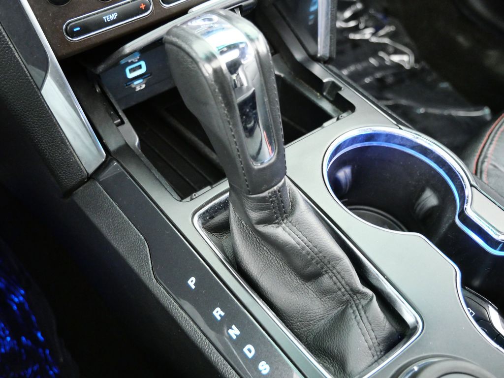 Thumbnail: 2016 Ford Explorer - 47