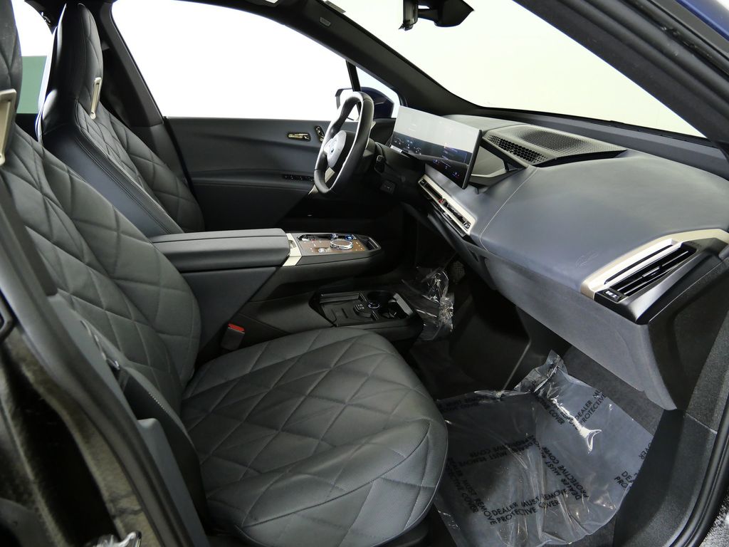 Thumbnail: 2023 BMW iX - 22