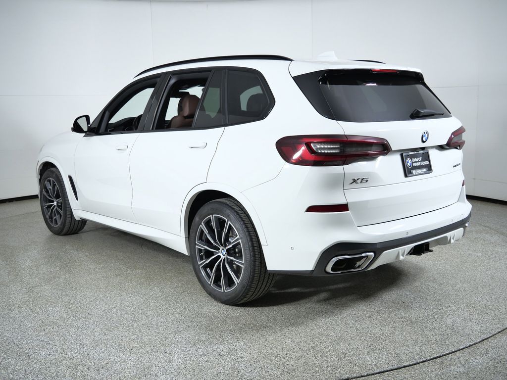 Thumbnail: 2022 BMW X5 - 15