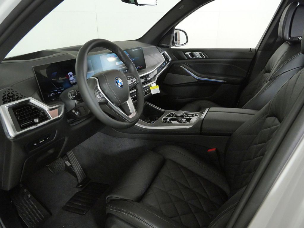Thumbnail: 2026 BMW X5 - 35