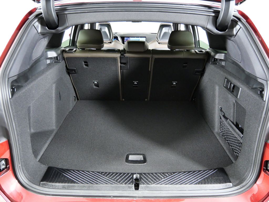 Thumbnail: 2025 BMW X3 - 32