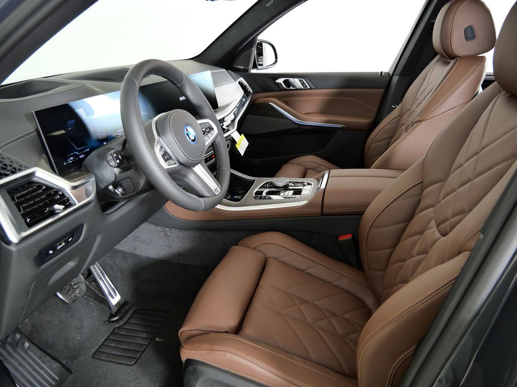 Thumbnail: 2026 BMW X5 - 37