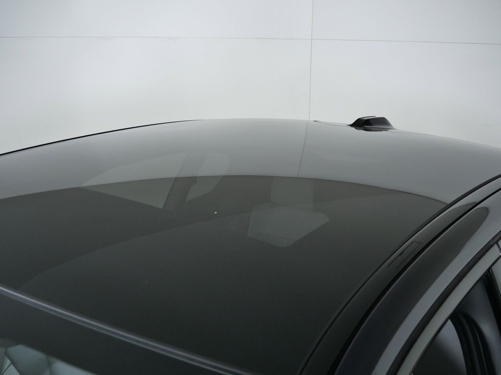 Thumbnail: 2026 BMW M5 - 17