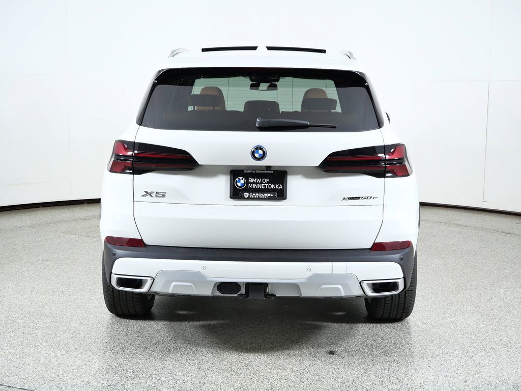 Thumbnail: 2026 BMW X5 - 12