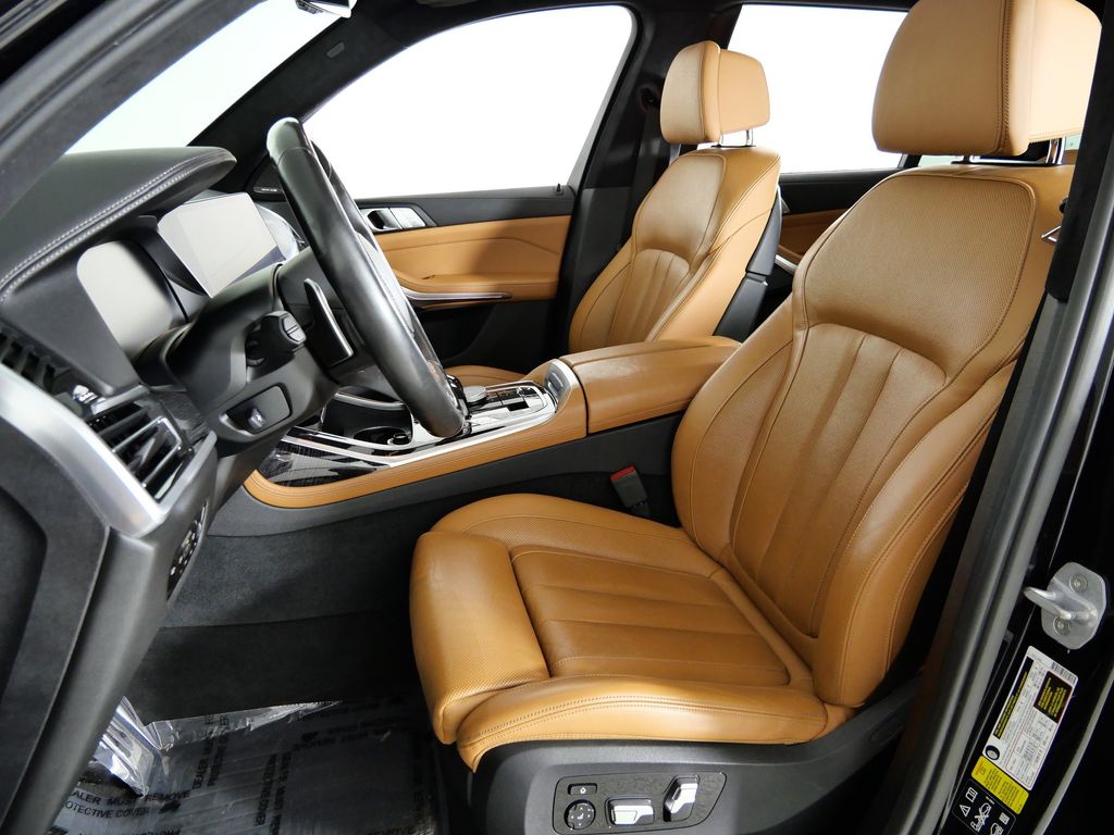 Thumbnail: 2020 BMW X7 - 36