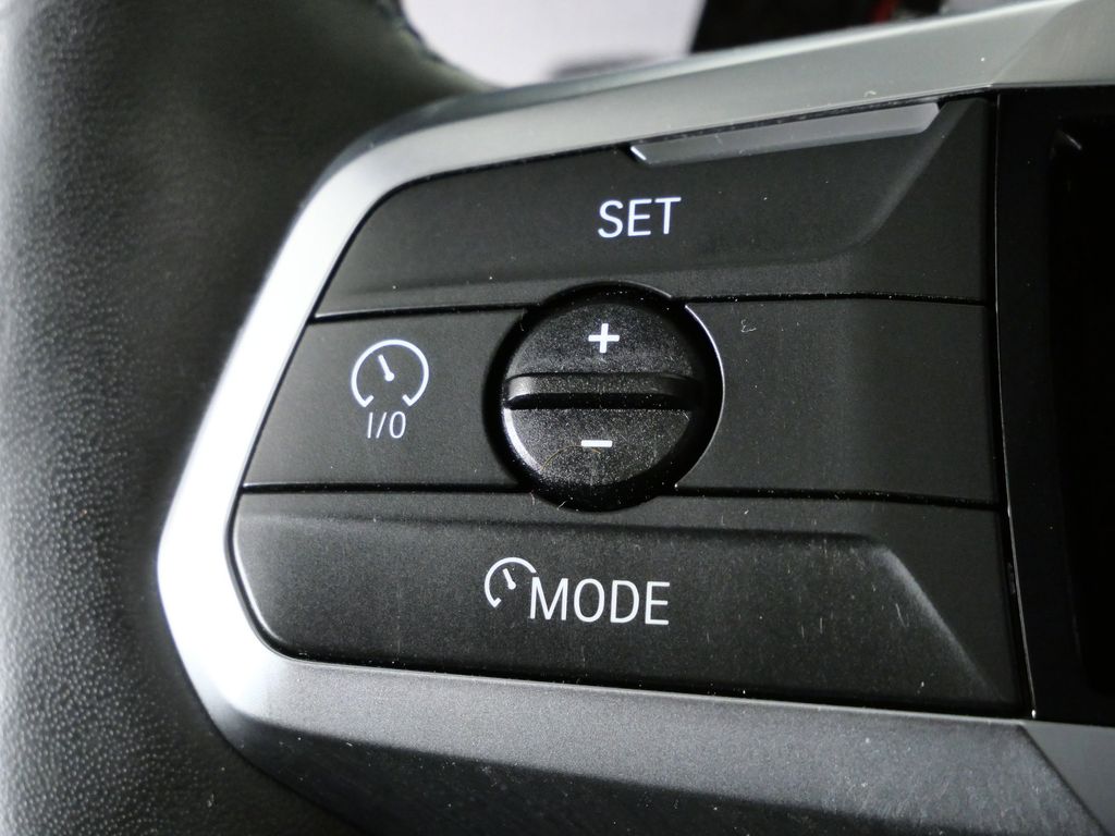 Thumbnail: 2025 BMW 2 Series - 43