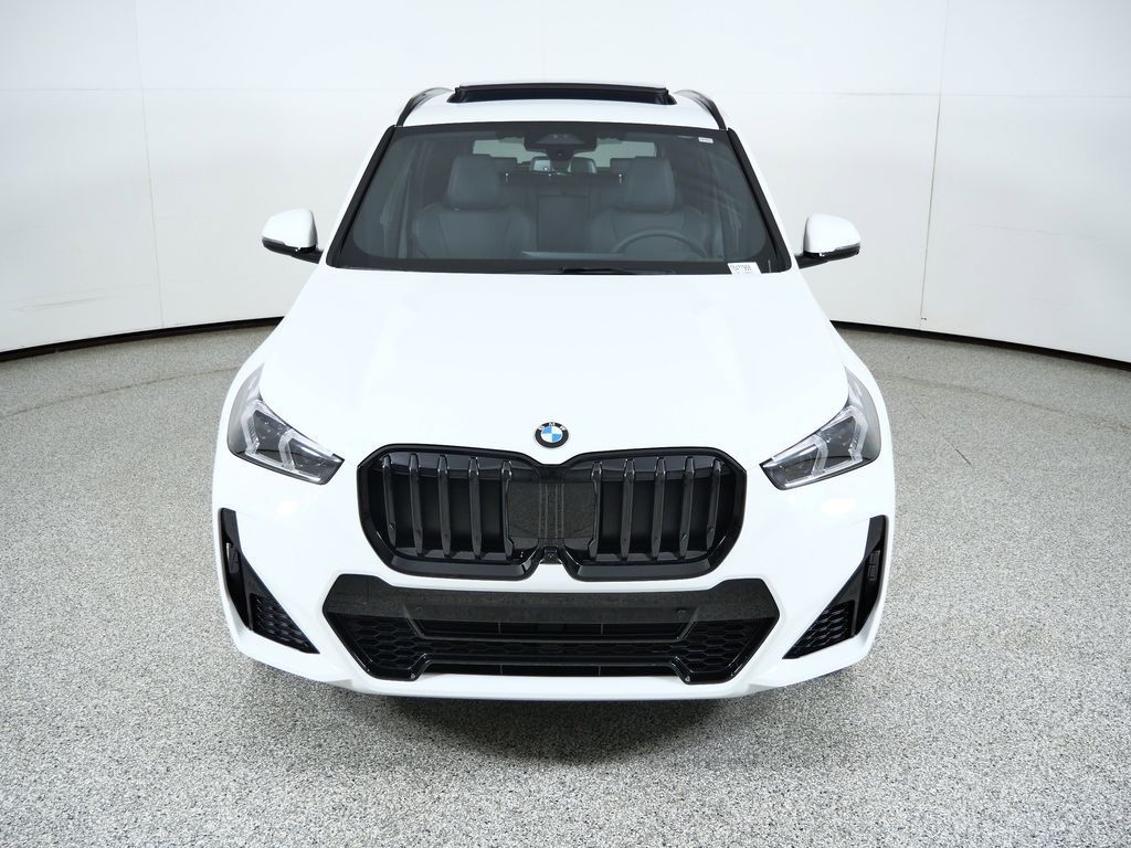 Thumbnail: 2026 BMW X1 - 16