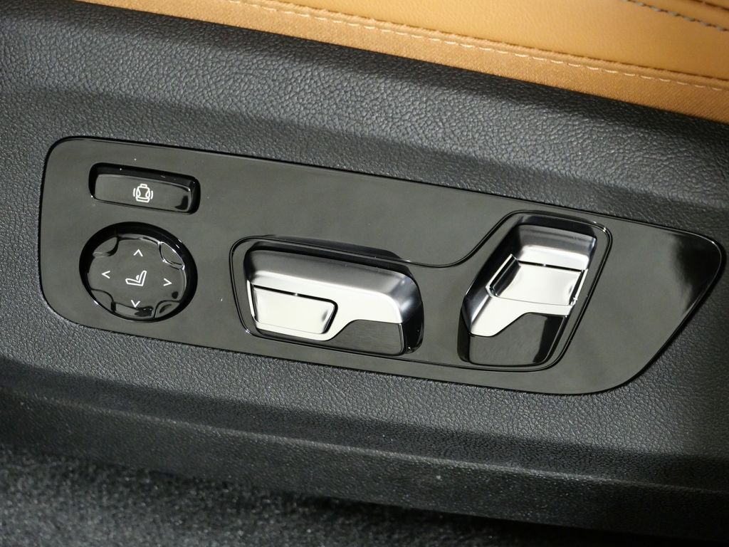 Thumbnail: 2026 BMW X5 - 39