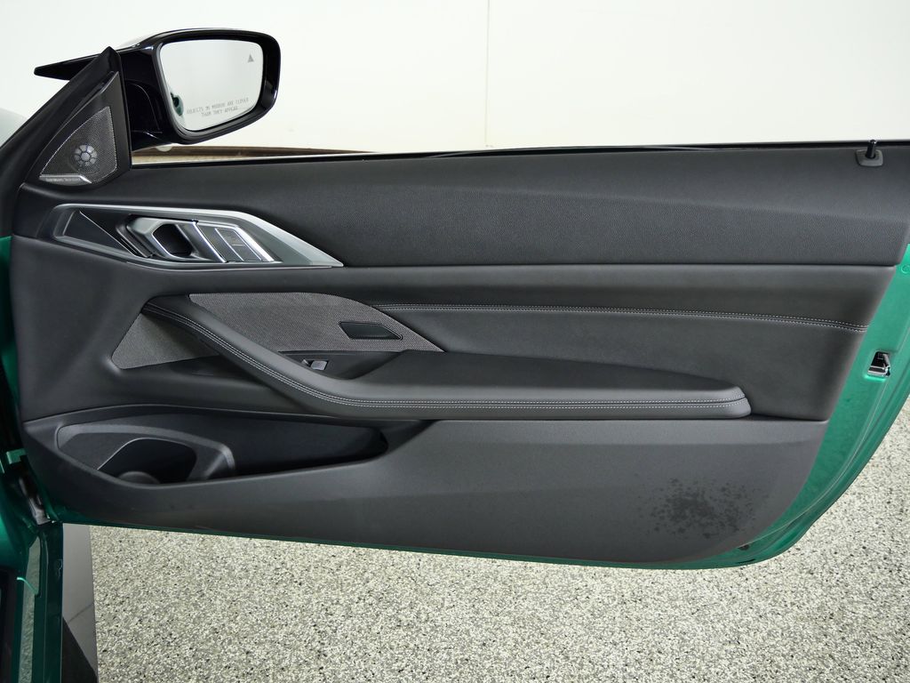 Thumbnail: 2026 BMW M4 - 19