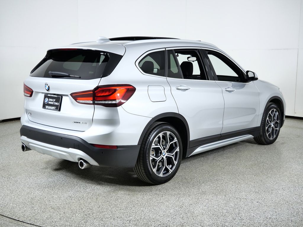 Thumbnail: 2021 BMW X1 - 10