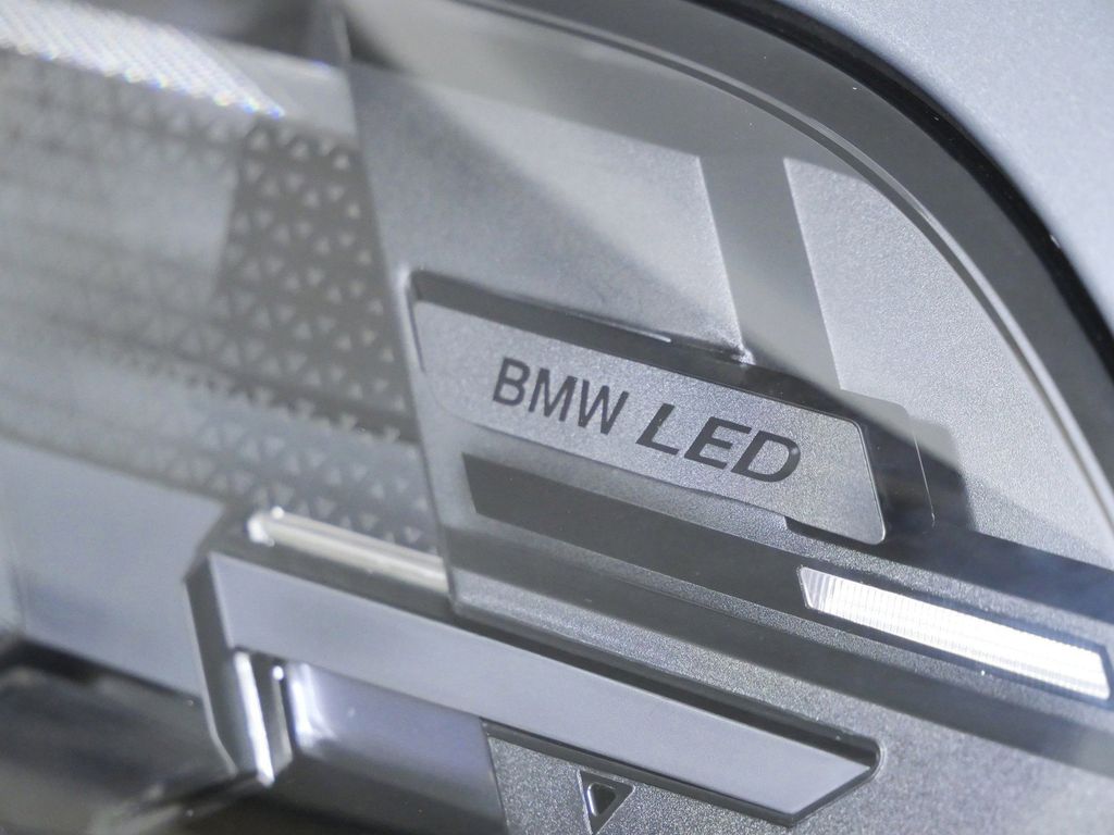 Thumbnail: 2026 BMW X5 - 4