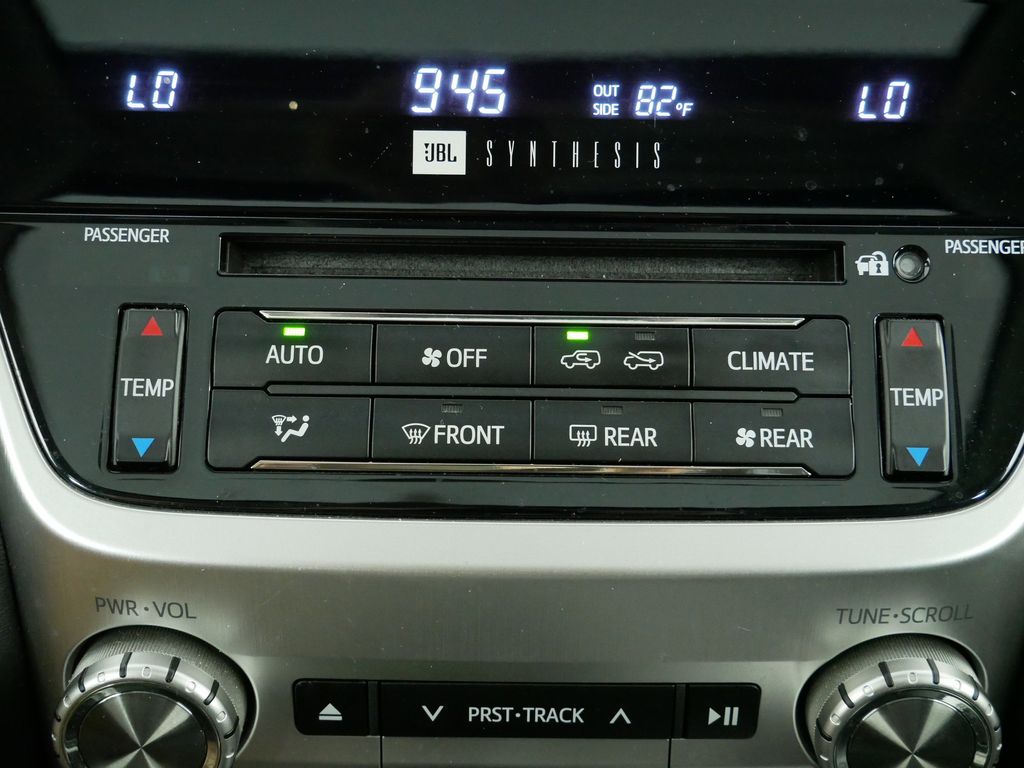 Thumbnail: 2016 Toyota Land Cruiser - 44