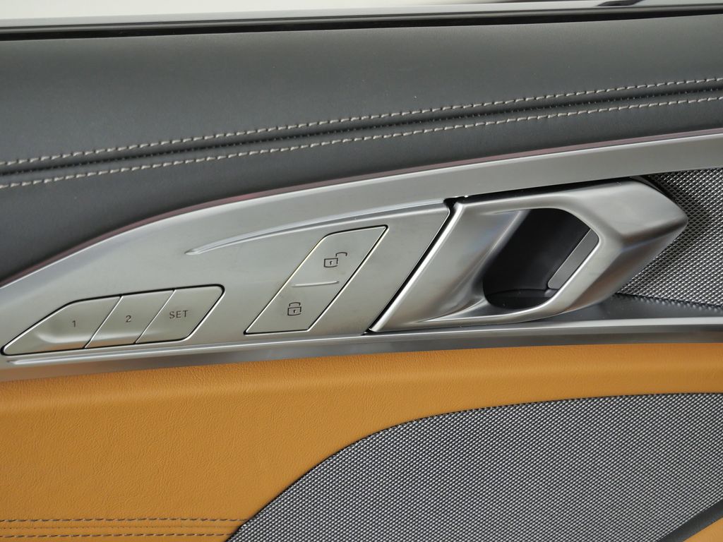 Thumbnail: 2026 BMW 8 Series - 36