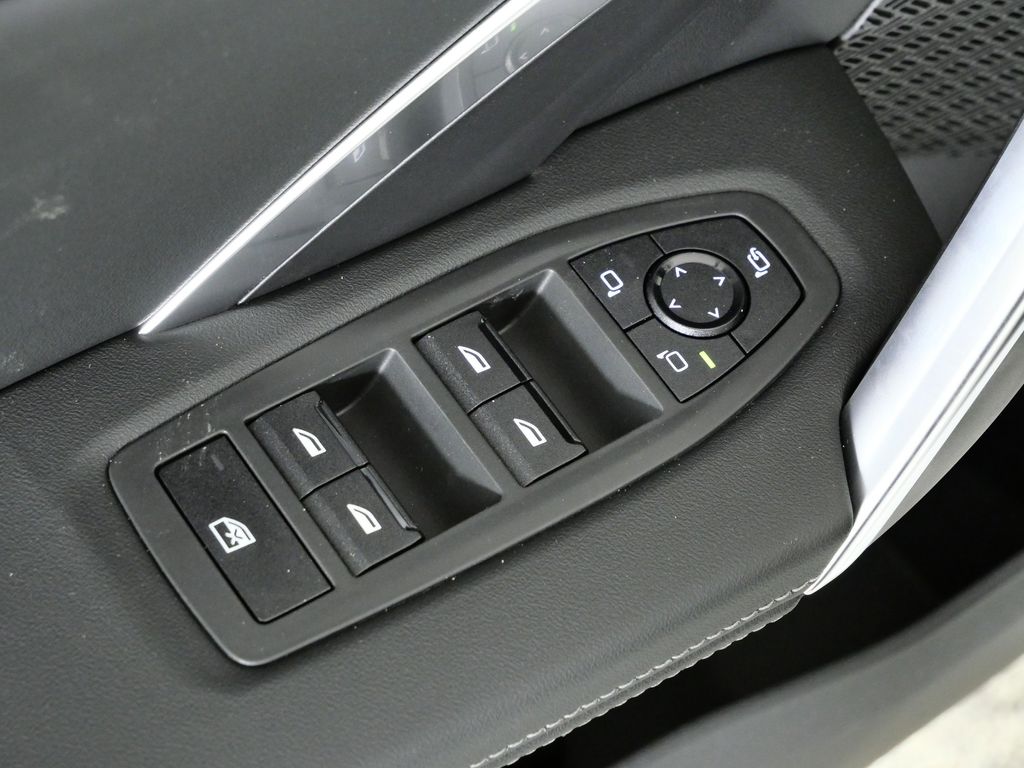 Thumbnail: 2026 BMW X1 - 34