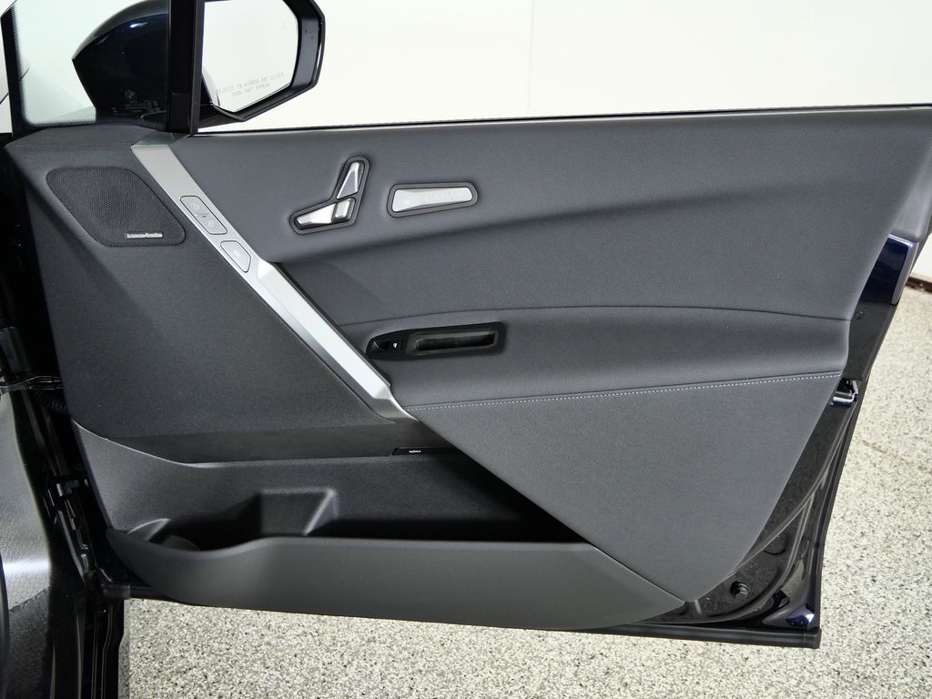 Thumbnail: 2026 BMW iX - 20