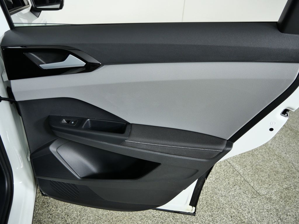 Thumbnail: 2024 Volkswagen Taos - 23