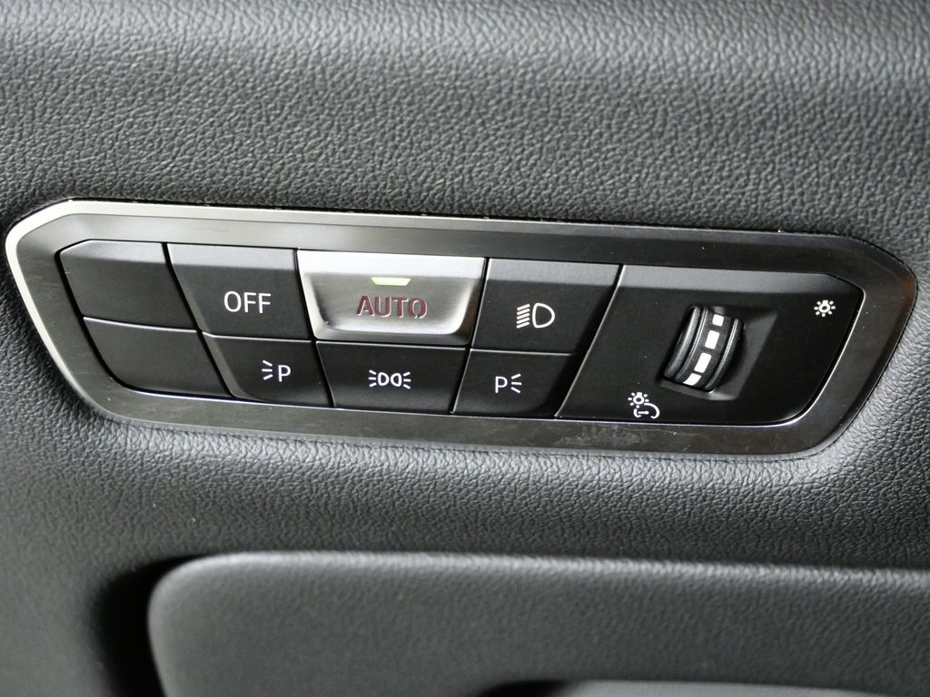 Thumbnail: 2023 BMW X5 - 44