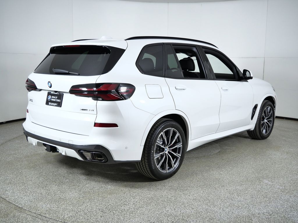 Thumbnail: 2026 BMW X5 - 9