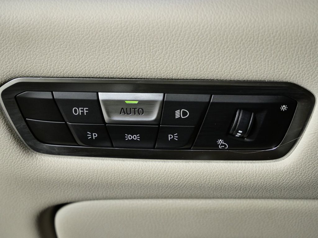 Thumbnail: 2023 BMW X5 - 40