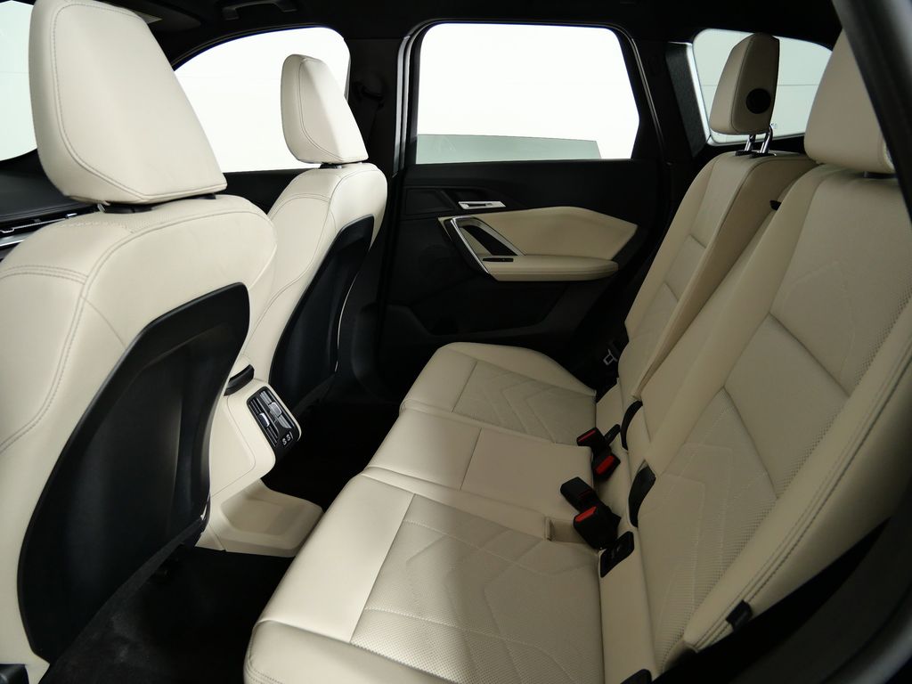 Thumbnail: 2025 BMW X1 - 34