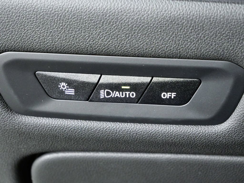 Thumbnail: 2026 BMW X5 - 42