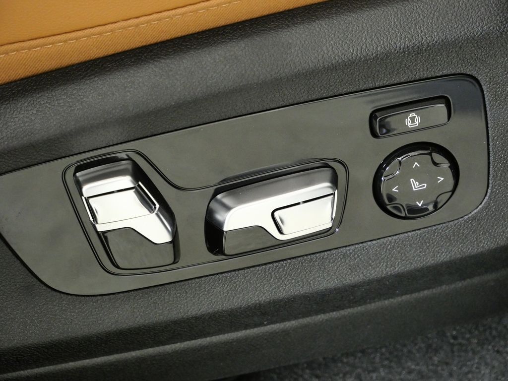 Thumbnail: 2026 BMW X5 - 22