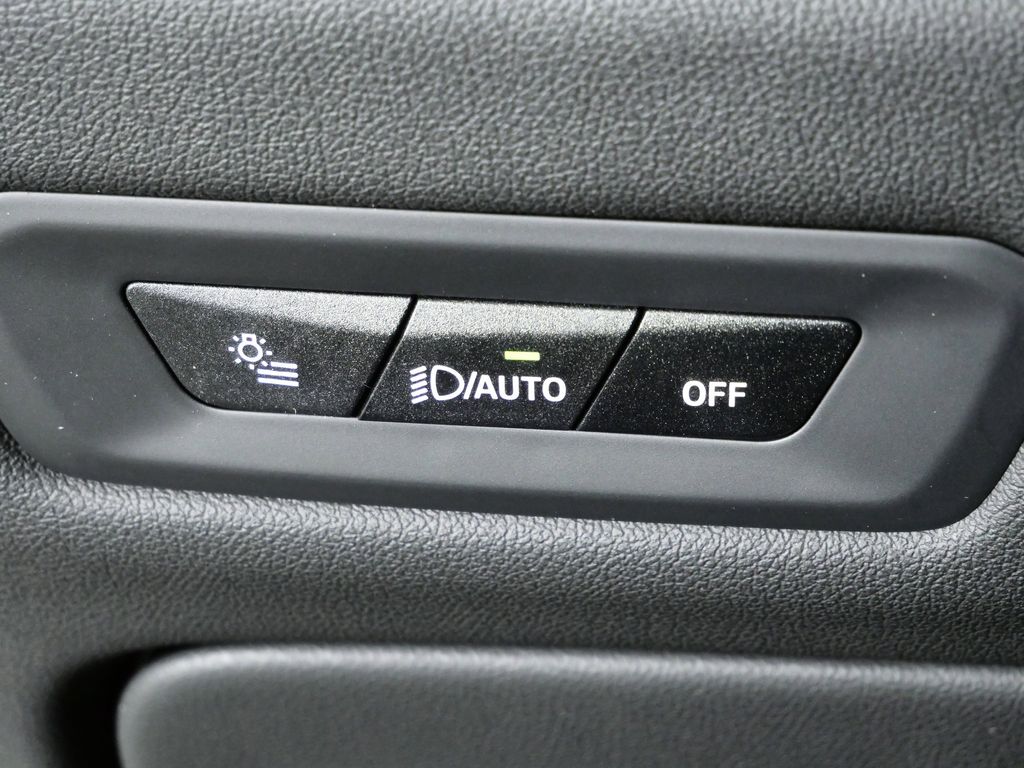 Thumbnail: 2026 BMW X5 - 40