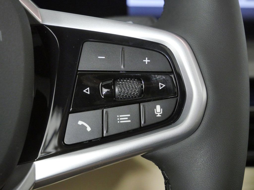 Thumbnail: 2026 BMW i4 - 41