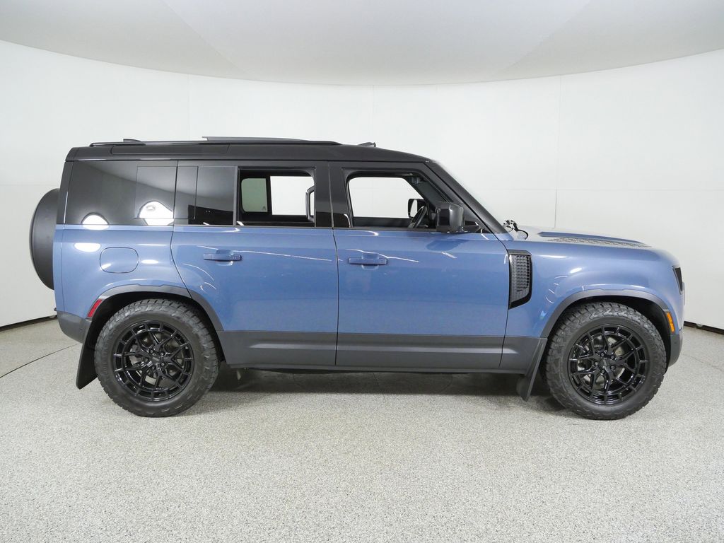 Thumbnail: 2024 Land Rover Defender - 8