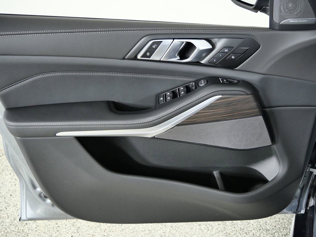 Thumbnail: 2026 BMW X5 - 36