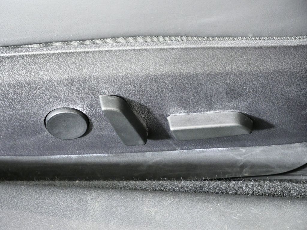 Thumbnail: 2018 Tesla Model 3 - 23