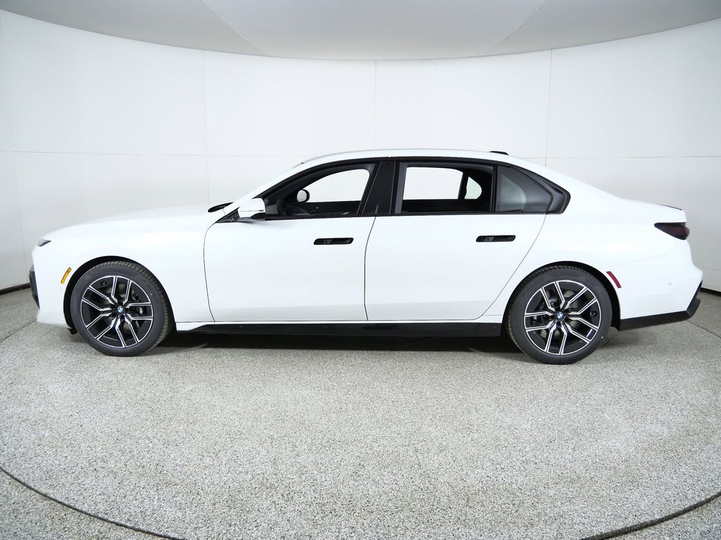 Thumbnail: 2026 BMW 7 Series - 15