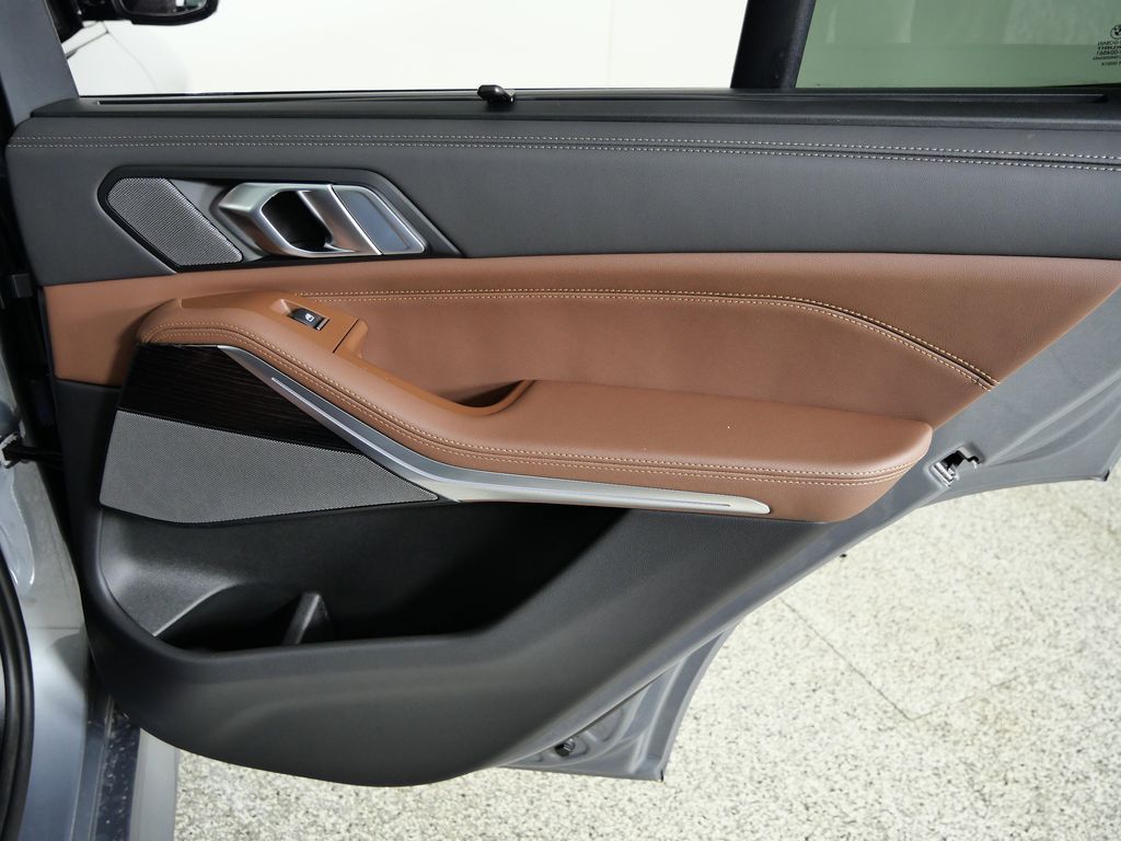 Thumbnail: 2026 BMW X5 - 25