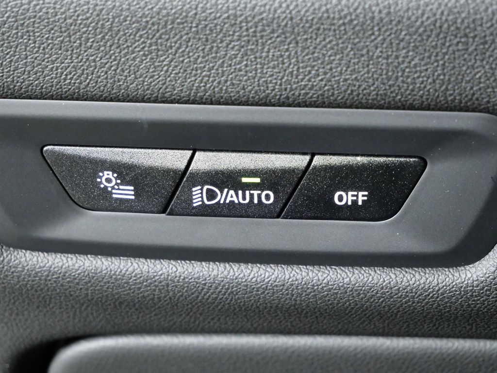 Thumbnail: 2026 BMW X5 - 40