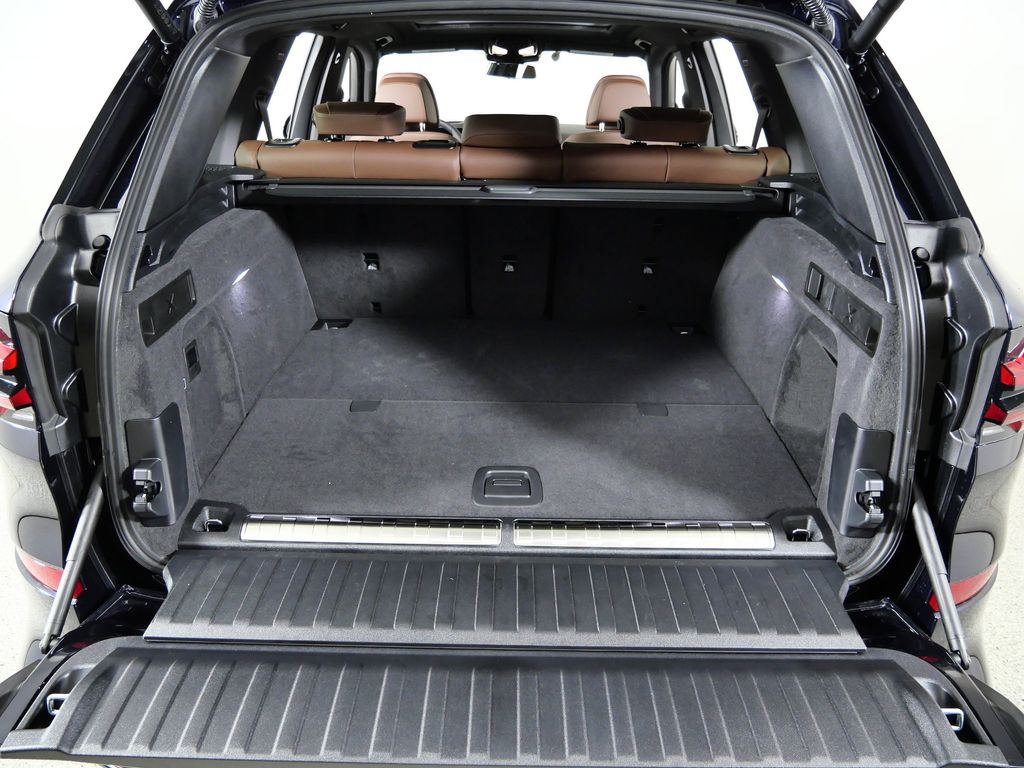 Thumbnail: 2026 BMW X5 - 28