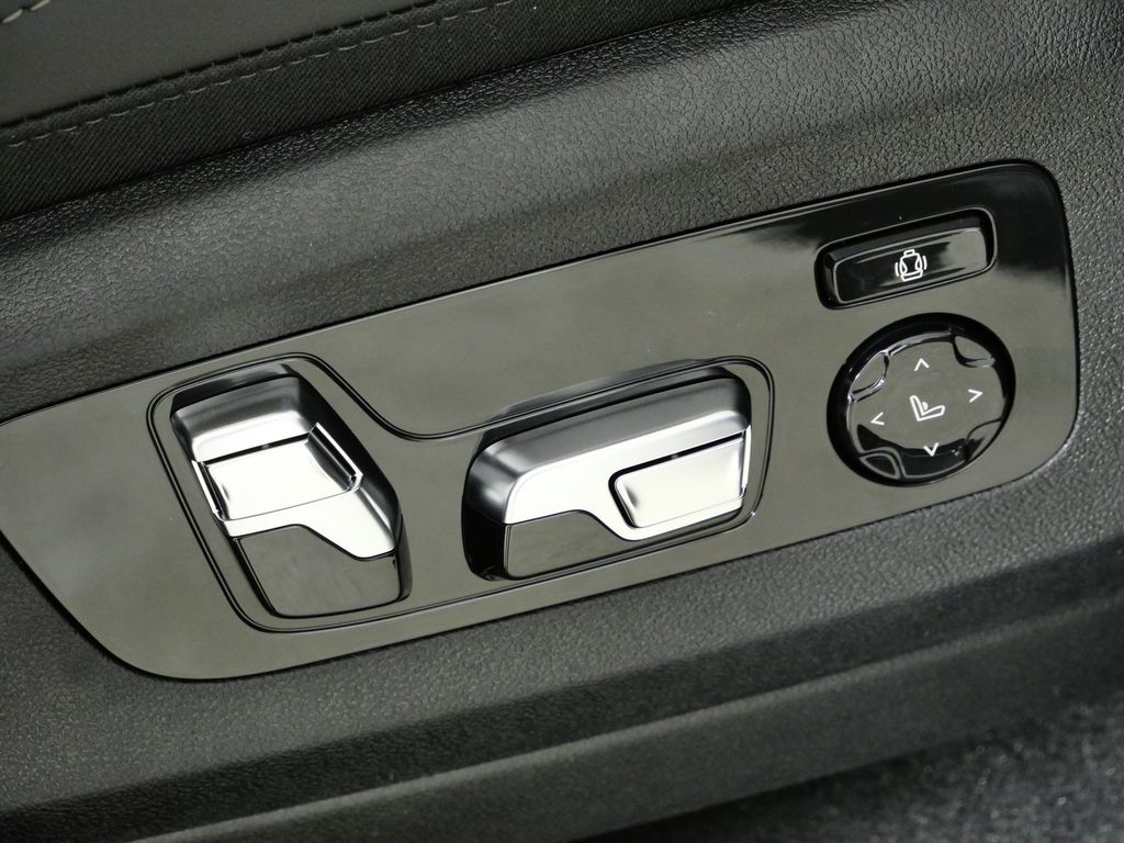 Thumbnail: 2026 BMW X5 - 22