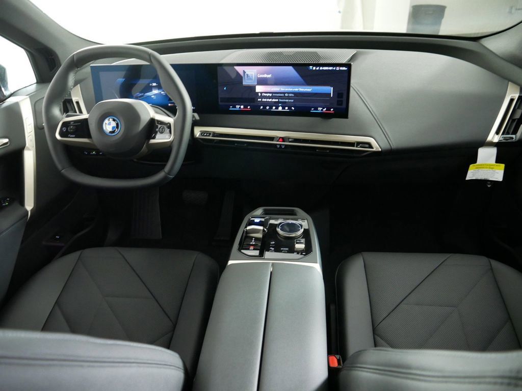 Thumbnail: 2025 BMW iX - 8
