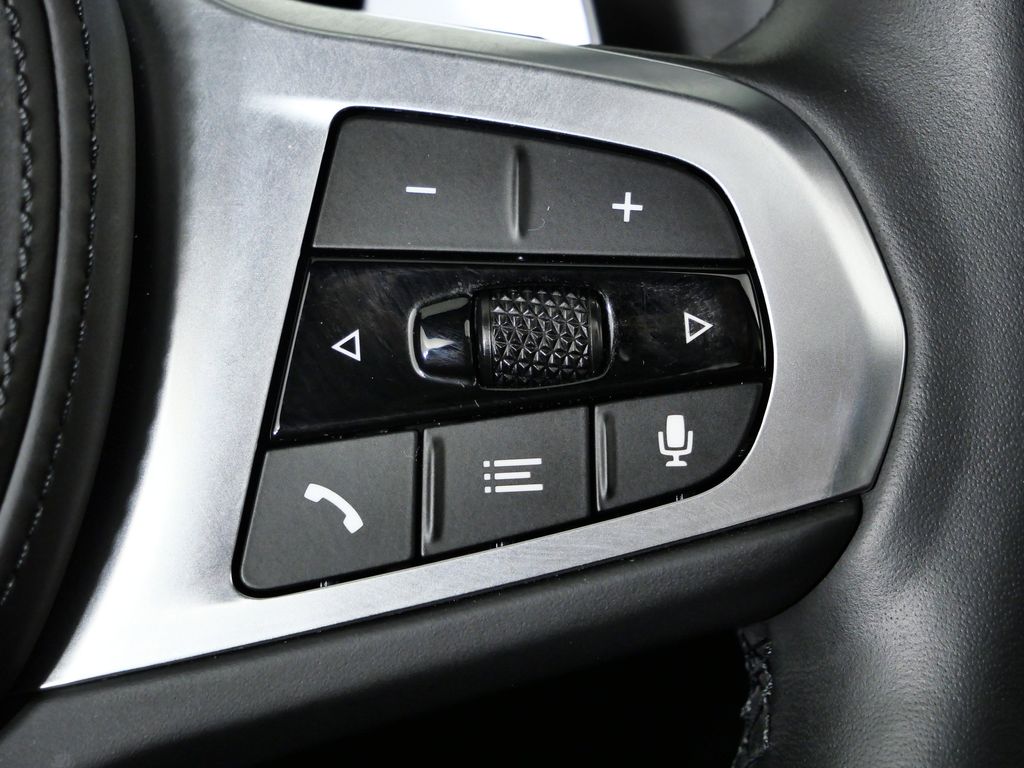 Thumbnail: 2023 BMW 3 Series - 45