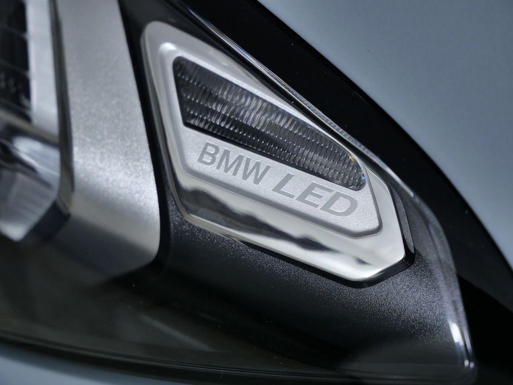 Thumbnail: 2023 BMW 3 Series - 5